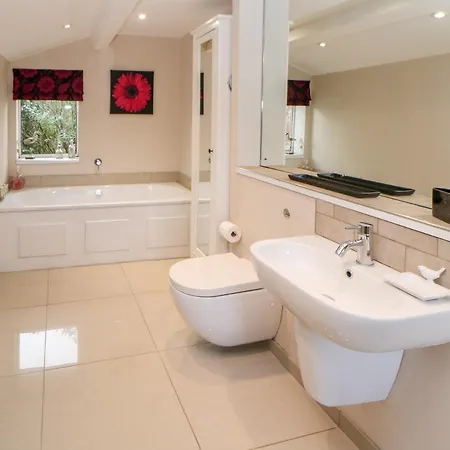 Berrymoor Дом отдыха